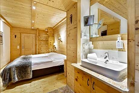 Comfort Double Room Mountain Chalet Style