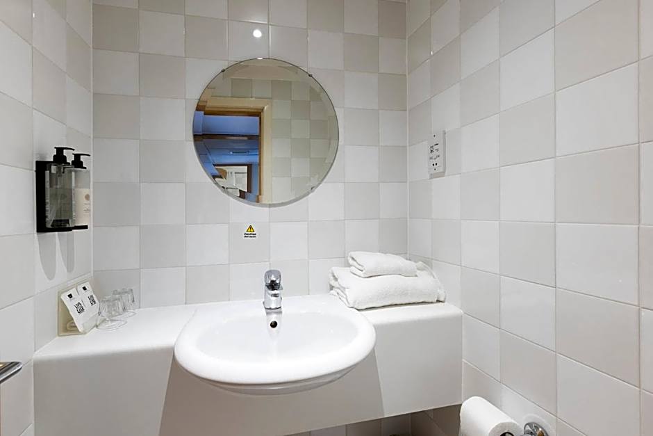 Holiday Inn Glasgow Airport By IHG