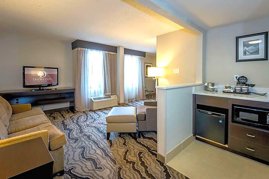 DoubleTree By Hilton Montgomery Downtown