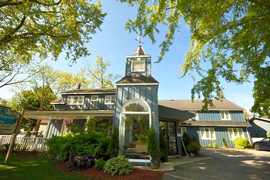 Foto 1 dari 45 — Windspire Inn