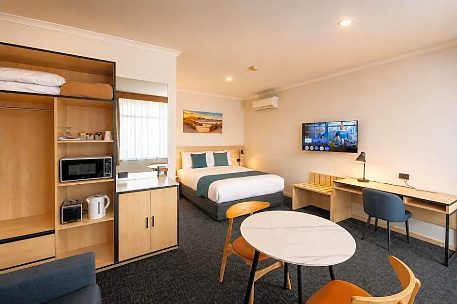 Glenelg Motel