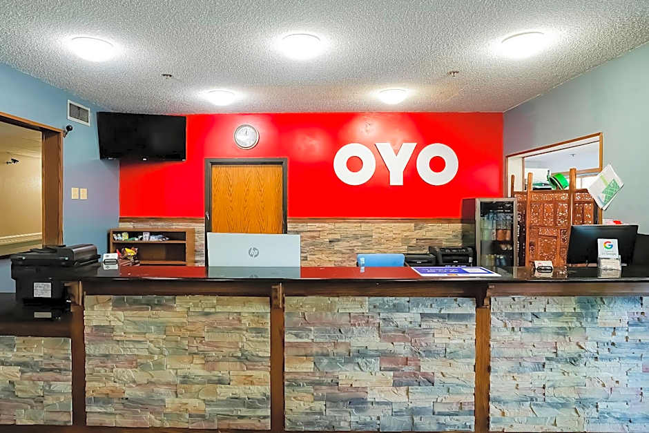 OYO Hotel Redwood Falls near Jackpot Casino