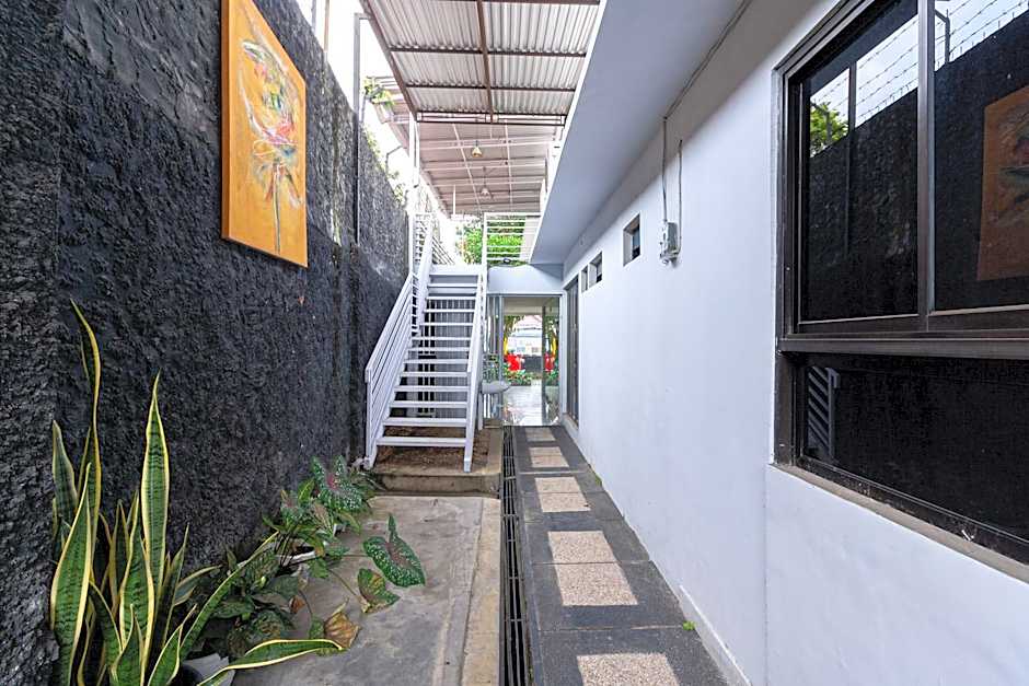 Urbanview Daniela Jambi by RedDoorz