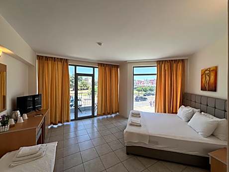 Quadruple Room with Balcony