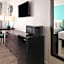 Howard Johnson Plaza Hotel by Wyndham Ocean City Oceanfront