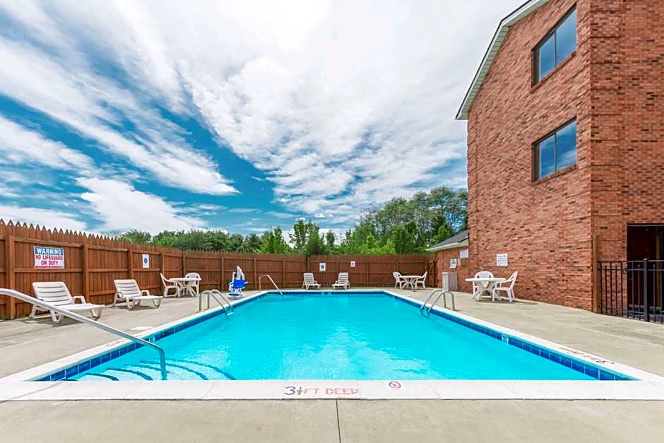 Super 8 by Wyndham Georgetown