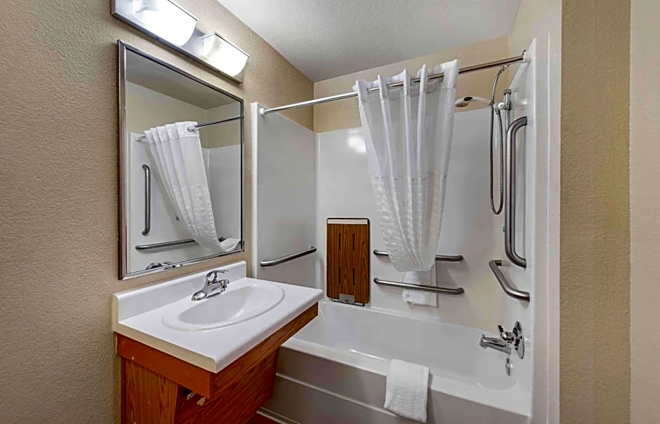 Extended Stay America Select Suites - Kalamazoo - West