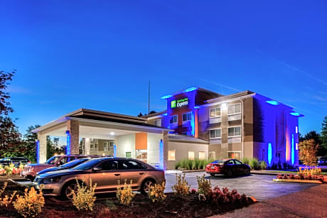 Holiday Inn Express Newberg - Wine Country, an IHG Hotel