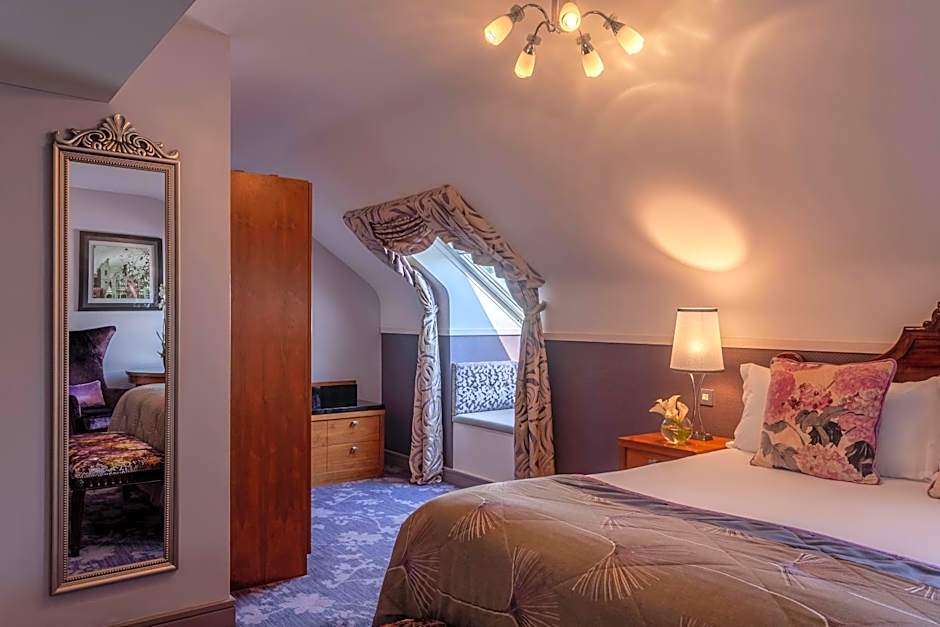 Clontarf Castle Hotel