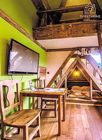 Family Room with Mountain View