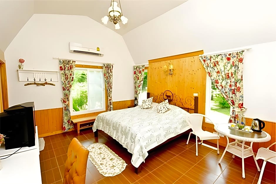 Belmont Village Hotel