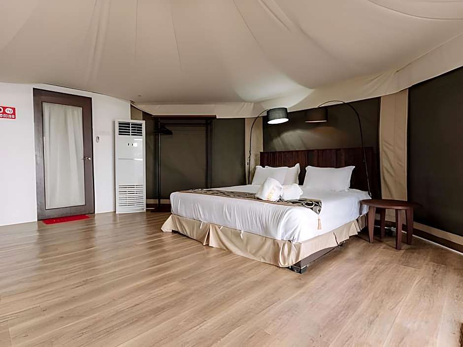 Roxy Sematan Villa & Townhouse