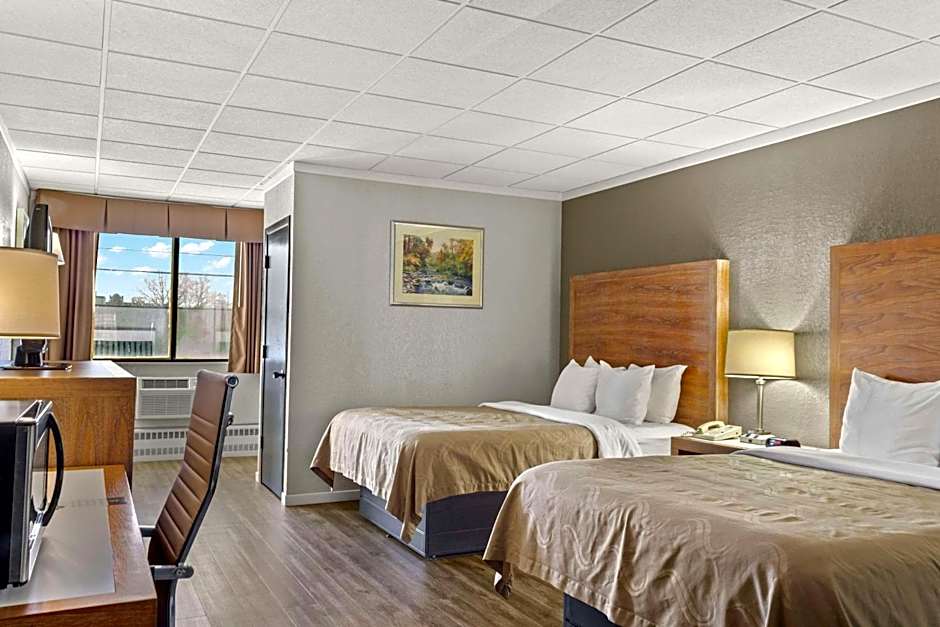 Quality Inn & Suites Downtown
