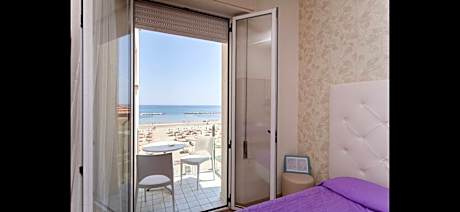 Quadruple Room with Sea View