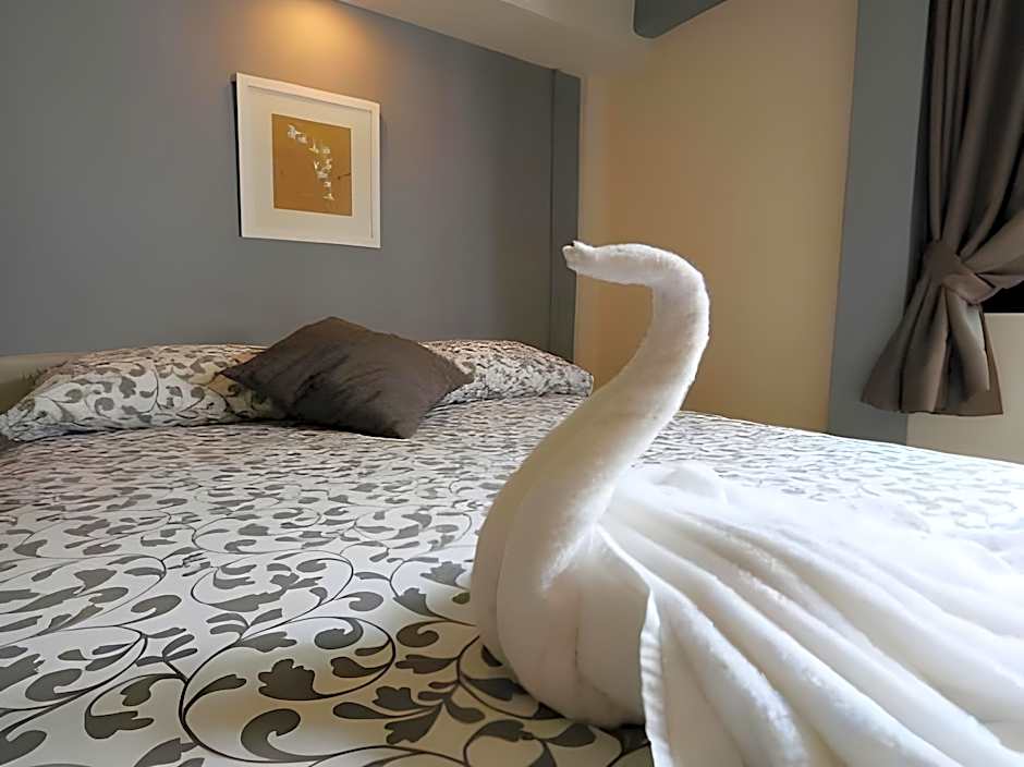 The Beach Cha Am Guest House