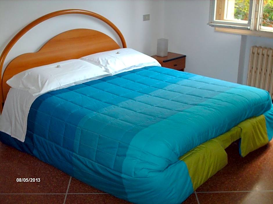 Hotel Triana e Tyche