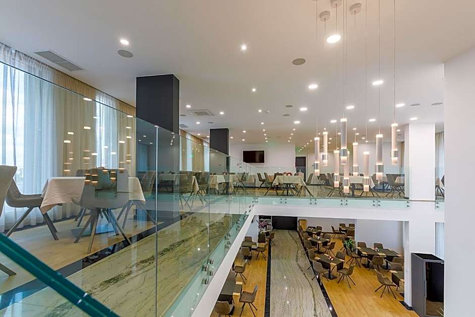 Blue Star Luxury Hotel
