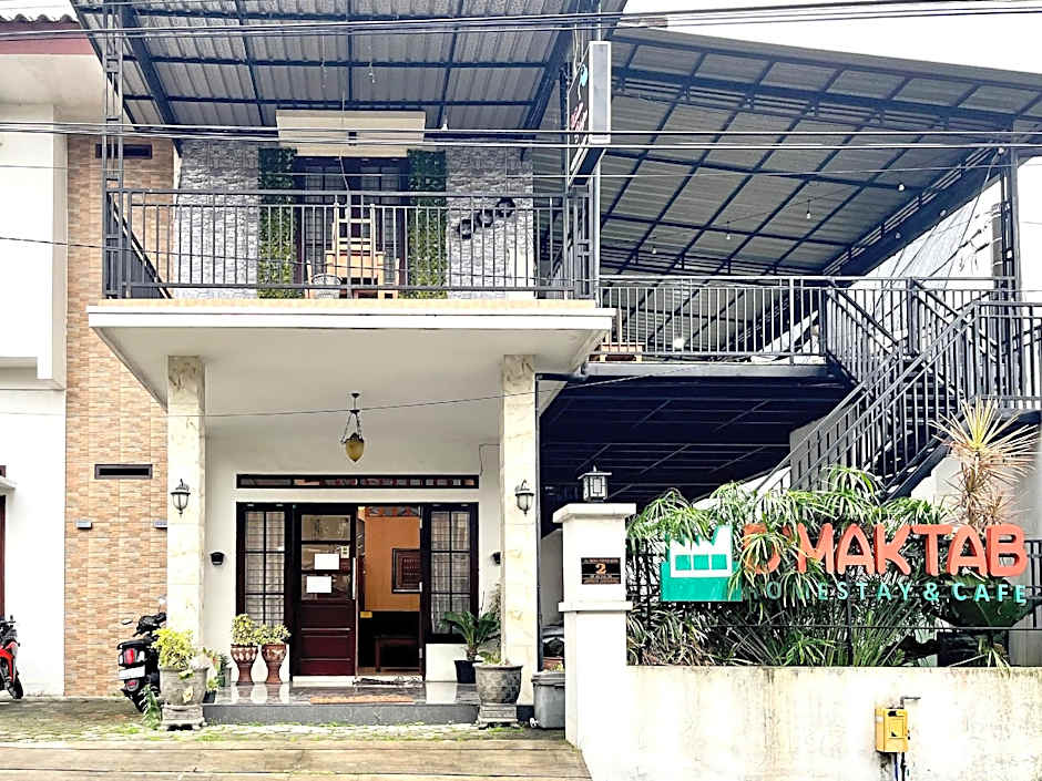 D Maktab Syariah Mitra RedDoorz Malang