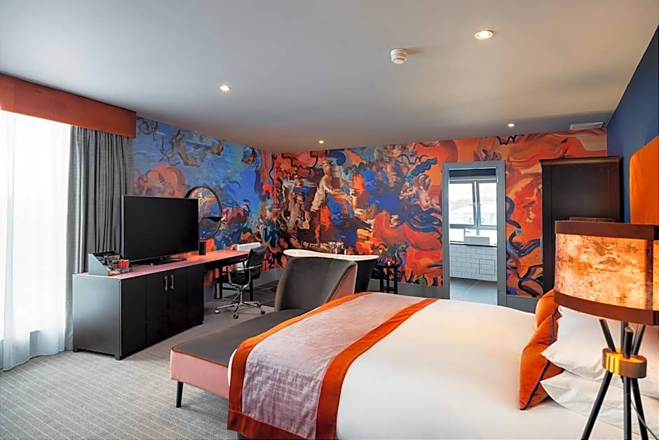 Photo 1 of 12 of Junior Suite