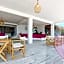 Punta Blanca Beachfront Suites