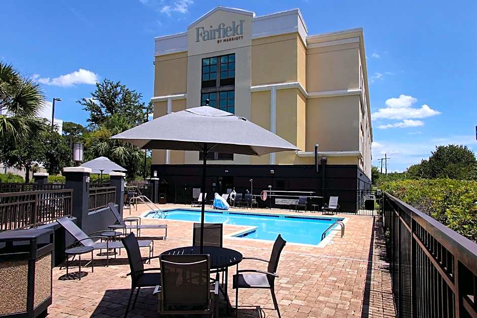 Fairfield Inn & Suites by Marriott Charleston Airport/Convention Center