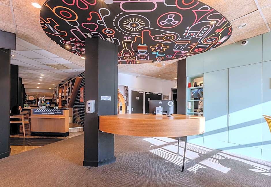 B&B HOTEL Lille Roubaix Centre Grand-Place