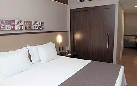 SUPERIOR PREMIER CAPACITY 1