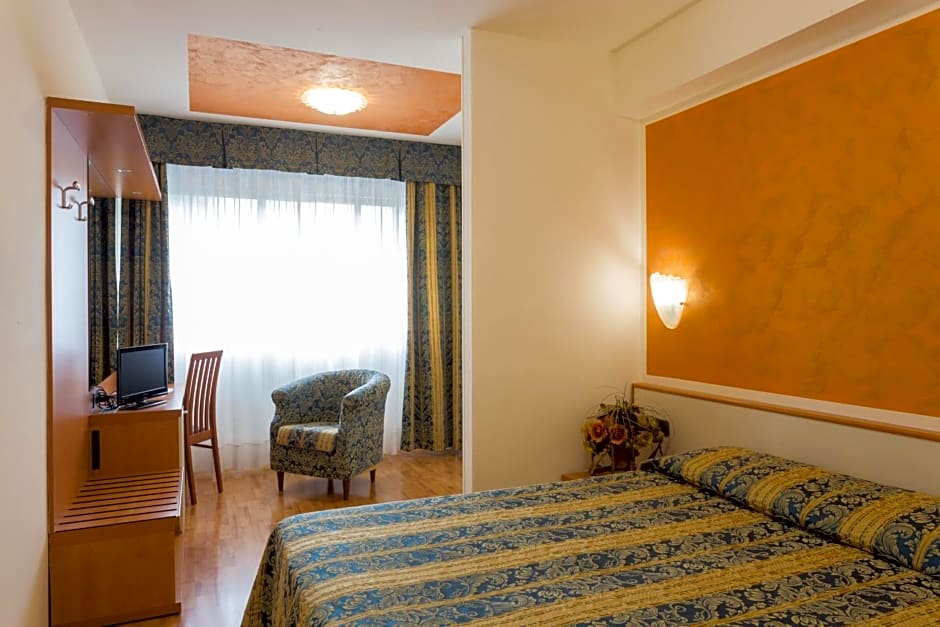 Hotel Airmotel