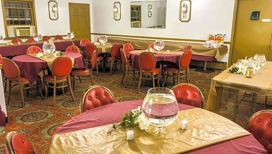 Relax Inn Altoona