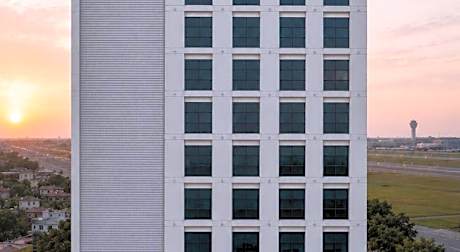 Best Western Plus Maple Leaf