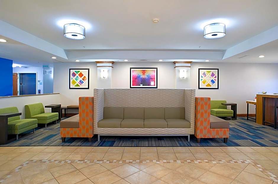 Holiday Inn Express Hotel & Suites Brookings By IHG