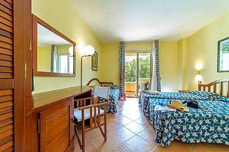 Quadruple Classic Room 4 adults