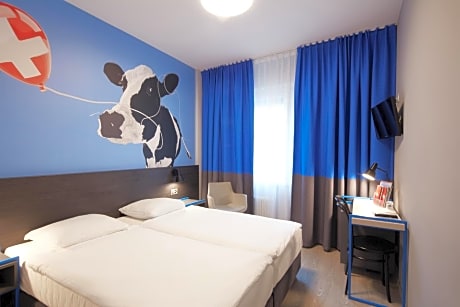 Crystal Hotel