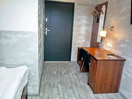 Small Single Room