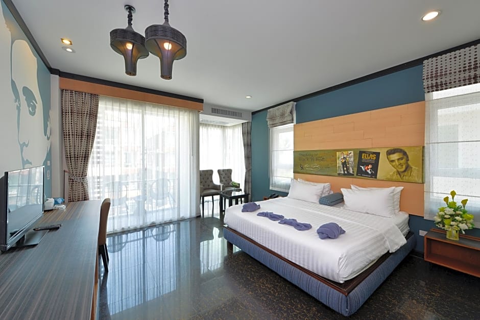 The River Scene Hotel