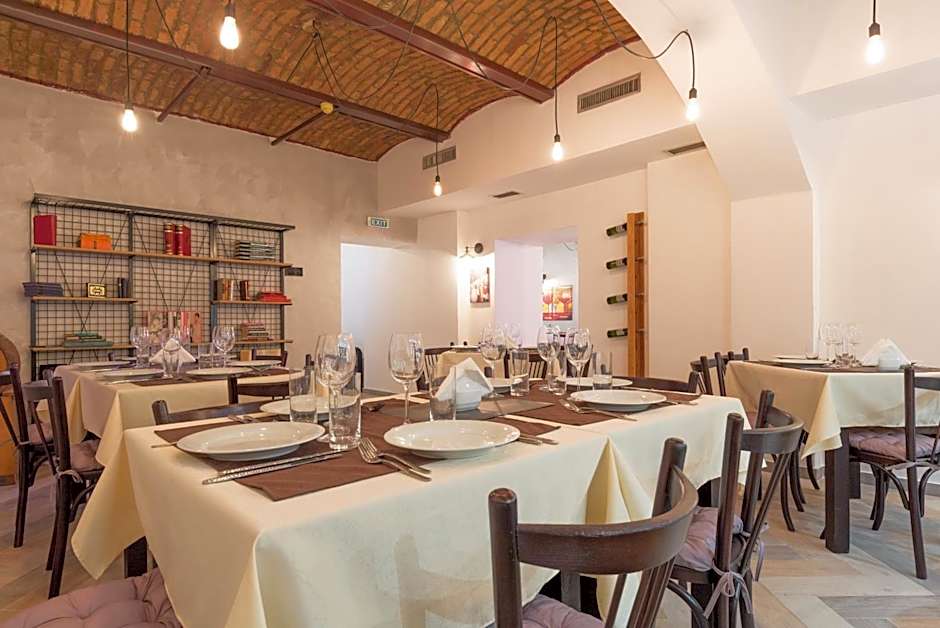 Capital Hotel Garni