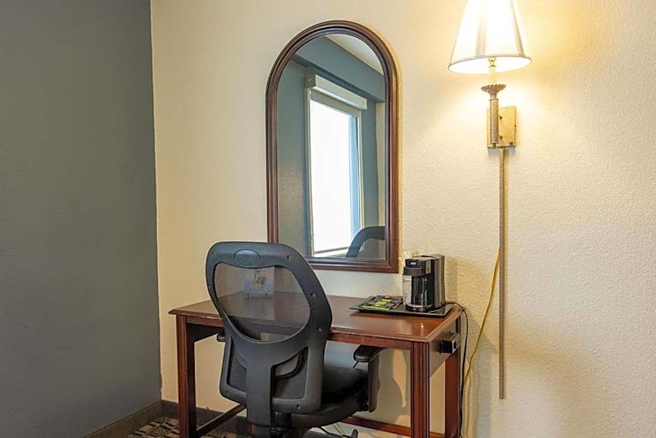 Savannah House Hotel