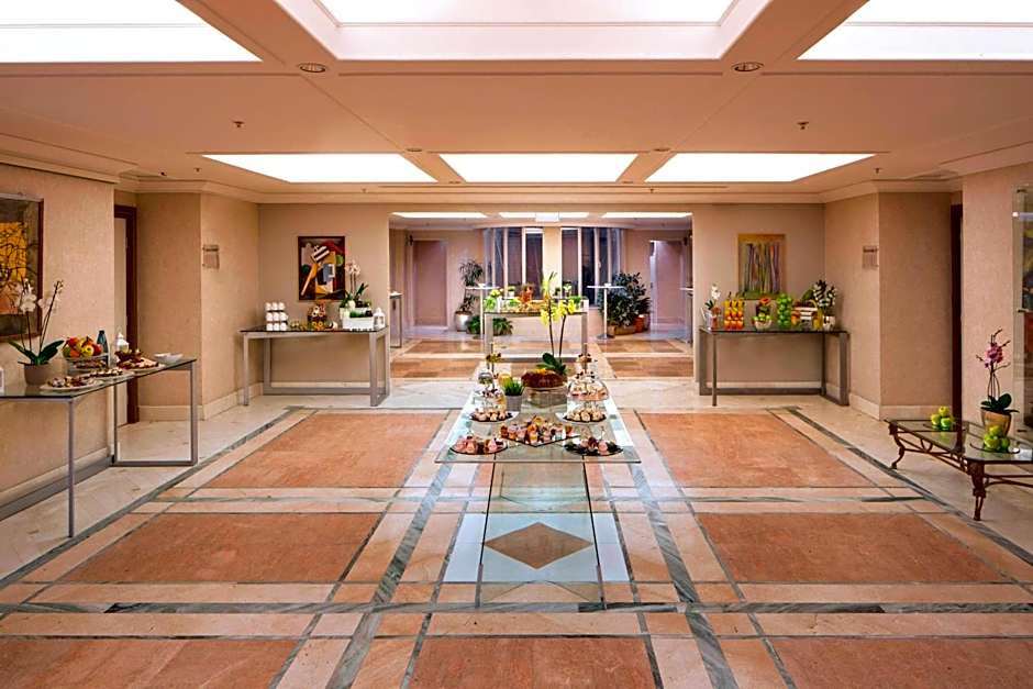 Courtyard by Marriott Rome Central Park
