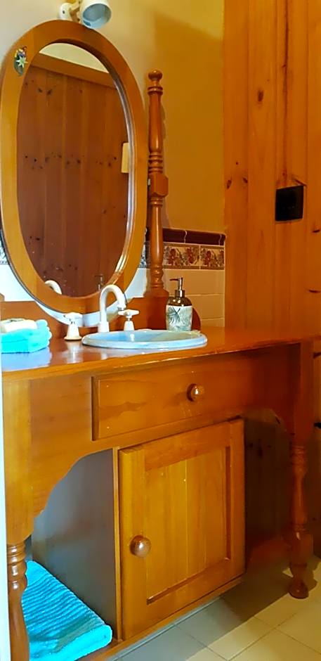 Mapleton Peaceful Provence BnB