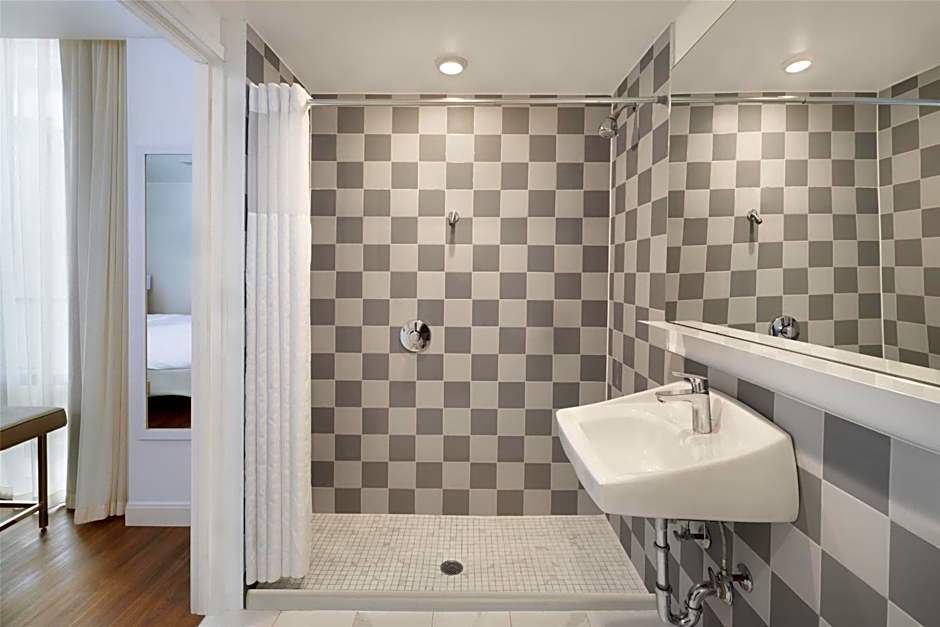 Best Western Premier Empire State Hotel