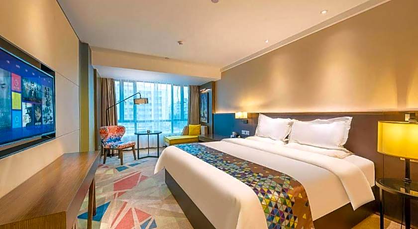 ZMAX Hotel Guangzhou Railway Station Sanyuanli  Metro Station