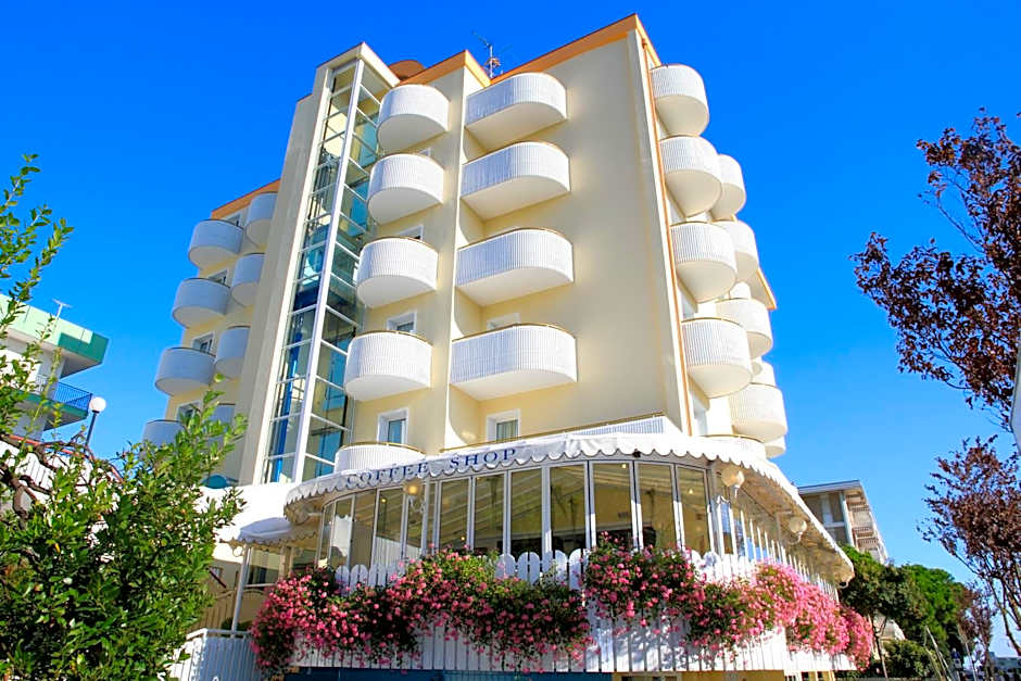 Salus Smart & Chic Hotel