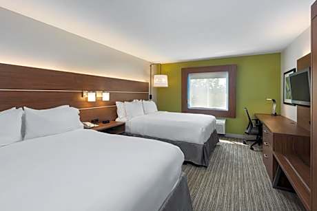 Queen Room with Two Queen Beds - Mobility Access Tub/Non-Smoking