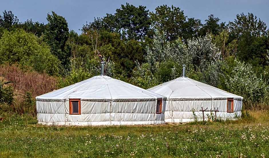 Antal-tavi Fogadó és Horgászparadicsom
