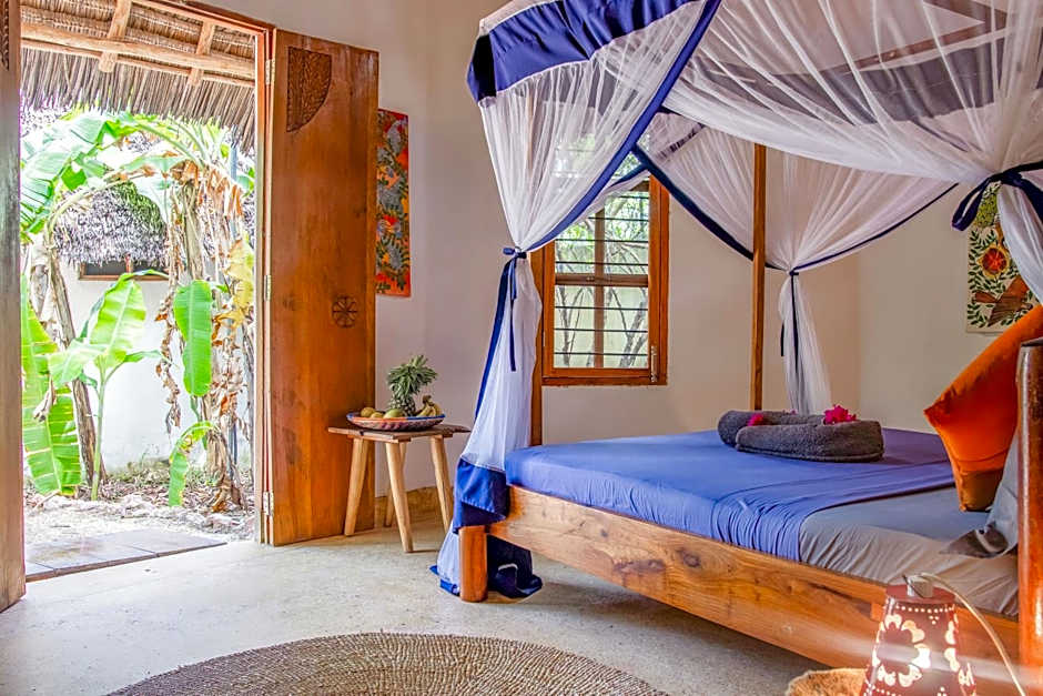 Kameleon Blue Arts Lodge