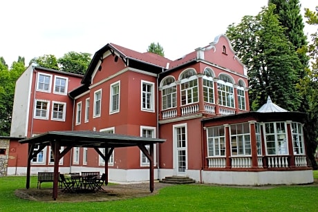 BF Hotel