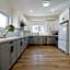 Renovated 3 Bedroom House-Niagara View