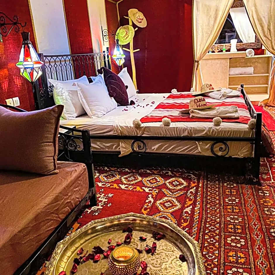 Merzouga heart camp