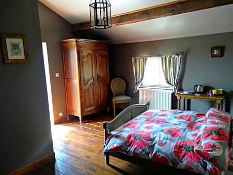 Double Room with Private Bathroom