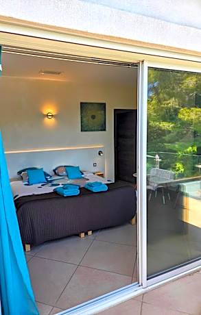 Family Room with Sea View